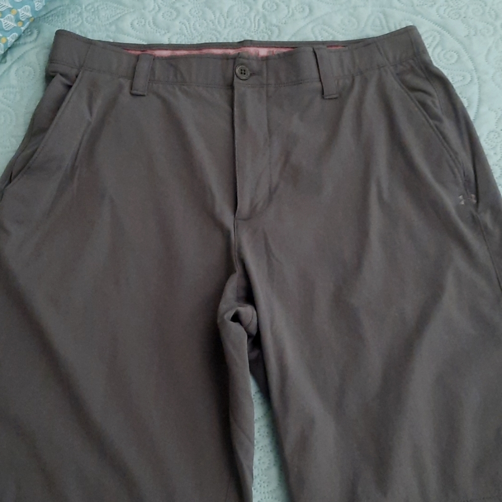 Under Armour Loose HeatGear Men's Shorts